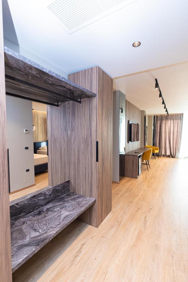 Esbjerg Hotel Vlorë Εξωτερικό φωτογραφία