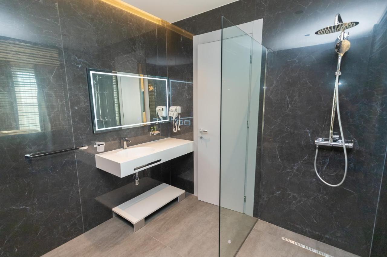 Esbjerg Hotel Vlorë Εξωτερικό φωτογραφία
